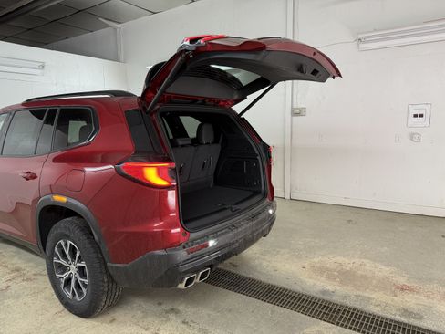 New 2025 GMC Acadia AT4 w/ Luxury Package AWD/4WD image 43
