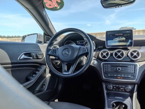 Used 2016 Mercedes-Benz CLA 250 4MATIC image 21