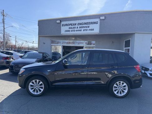 Used 2017 BMW X3 xDrive28i image 4