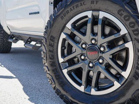 Used 2025 Toyota Tacoma TRD Sport AWD/4WD image 2