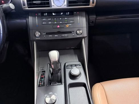Used 2016 Lexus IS 200t image 11