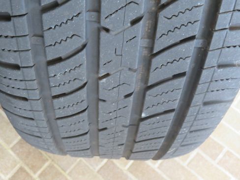 Used 2011 Jeep Grand Cherokee Limited image 12