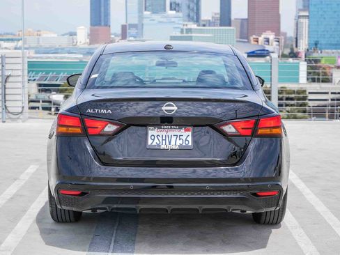 Used 2025 Nissan Altima 2.5 S FWD image 7