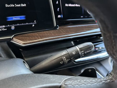 Used 2022 Cadillac Escalade ESV Sport Platinum w/ LPO, ONYX Package AWD/4WD image 21