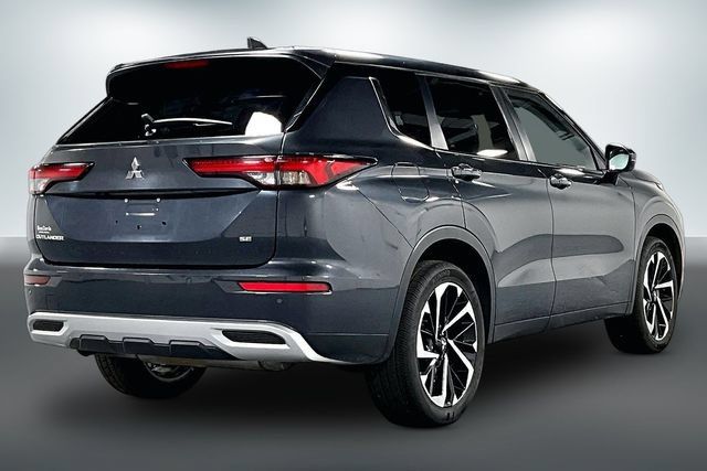 Used 2024 Mitsubishi Outlander SE FWD image 7