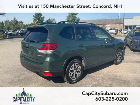 Used 2023 Subaru Forester Premium AWD/4WD image 6