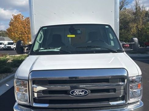 New 2026 Ford E-450 and Econoline 450 Super Duty w/ Driver's Safety Package image 4