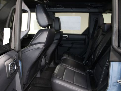 New 2025 Ford Bronco Outer Banks w/ Sasquatch Package image 25