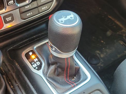 Used 2019 Jeep Wrangler Unlimited Rubicon AWD/4WD image 31