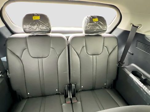 New 2026 Kia Sorento S FWD image 28