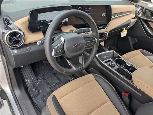 New 2026 Chevrolet Equinox ACTIV FWD image 3