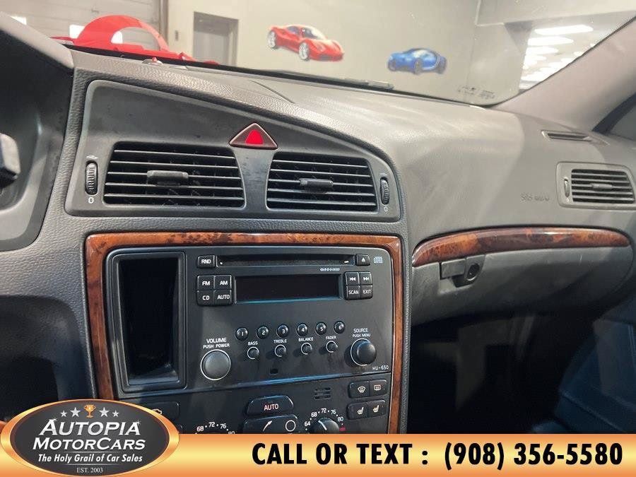 Used 2005 Volvo XC70 AWD/4WD image 23