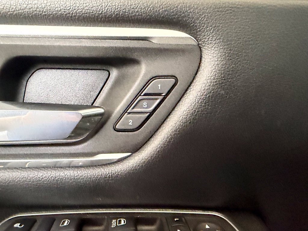 Used 2023 RAM 1500 Laramie AWD/4WD image 45