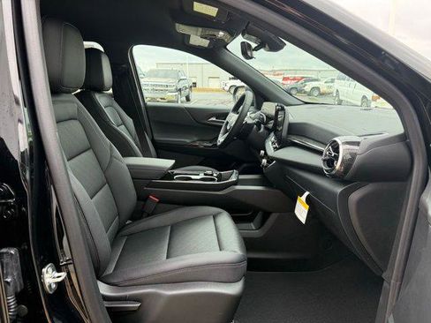 New 2026 Chevrolet Equinox LT FWD image 3