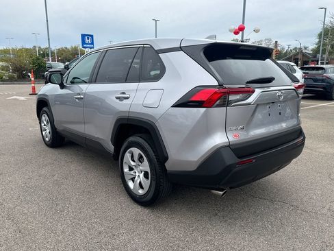Used 2023 Toyota RAV4 LE FWD image 5