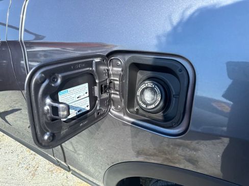 Used 2017 Honda Ridgeline RTL-E image 11