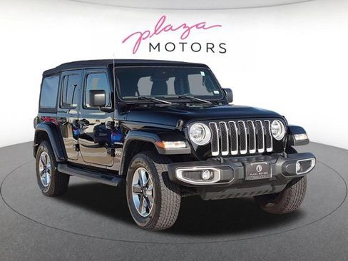 Used 2021 Jeep Wrangler Unlimited Sahara w/ Safety Group AWD/4WD image 3