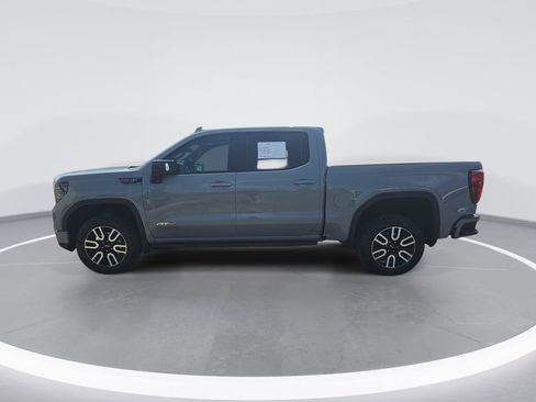 Used 2024 GMC Sierra 1500 AT4 w/ Technology Package AWD/4WD image 7