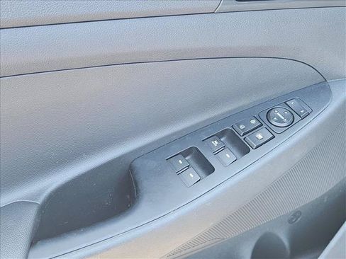 Used 2017 Hyundai Tucson SE w/ SE Popular Package 02 FWD image 28