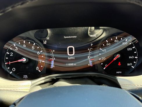 Used 2025 Jeep Compass Limited image 40