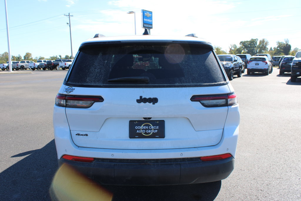 Used 2024 Jeep Grand Cherokee L Altitude AWD/4WD image 8