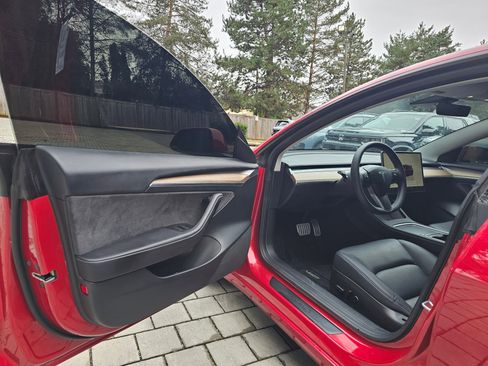 Used 2023 Tesla Model 3 Performance image 19