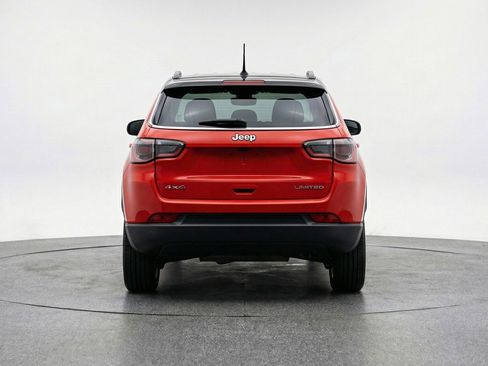 Used 2025 Jeep Compass Limited AWD/4WD image 7