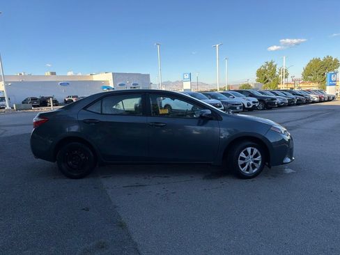 Used 2015 Toyota Corolla L FWD image 4