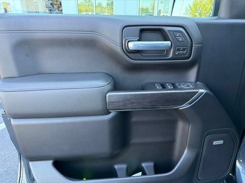 Used 2021 Chevrolet Silverado 1500 LTZ w/ LTZ Premium Package AWD/4WD image 21