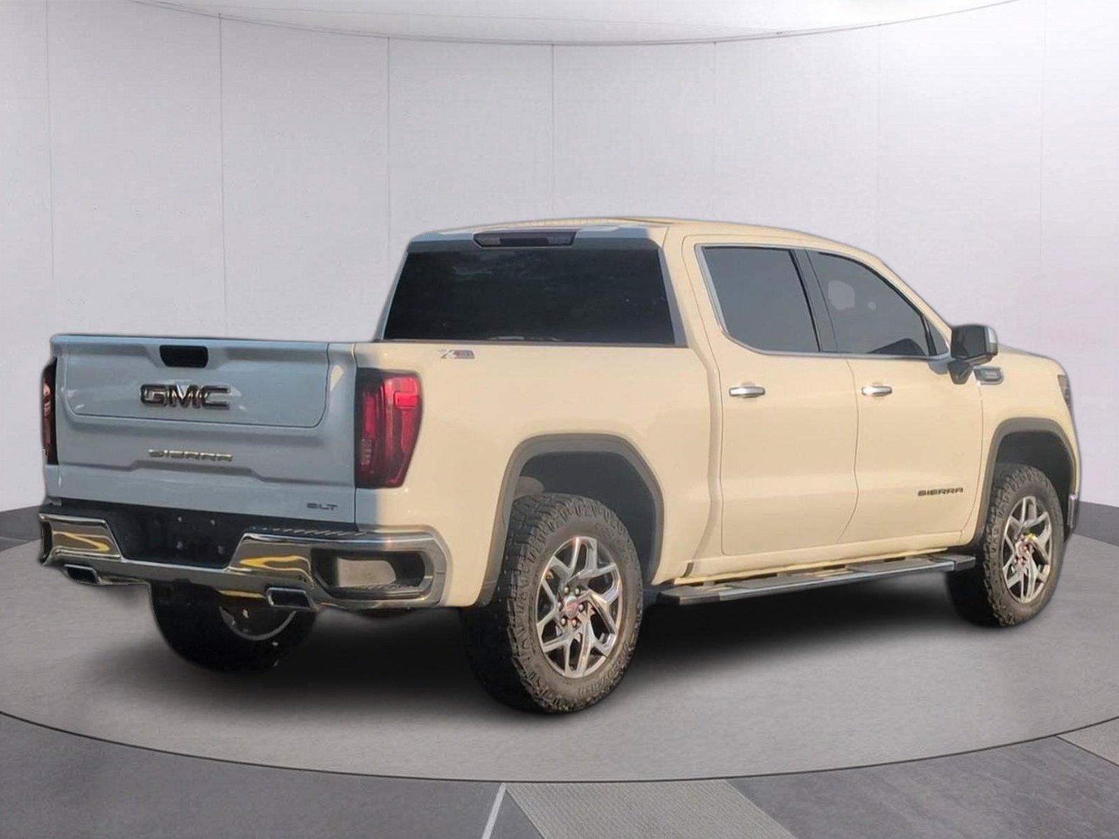 Used 2023 GMC Sierra 1500 SLT w/ SLT Premium Package AWD/4WD image 7