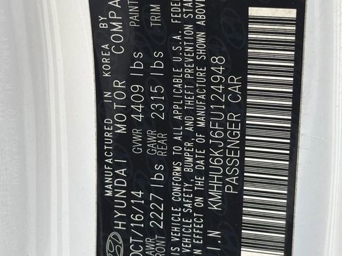 Used 2015 Hyundai Genesis 3.8 image 25