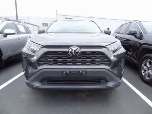 Used 2021 Toyota RAV4 LE image 2