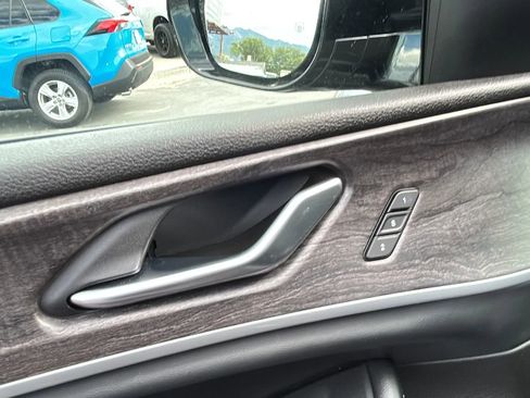 Used 2021 Jeep Grand Cherokee L Limited image 21