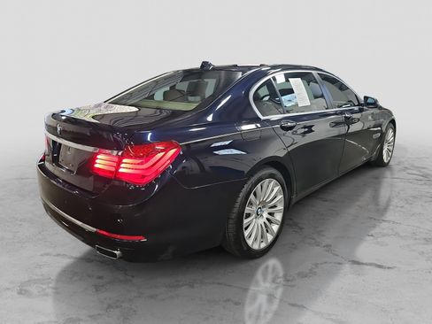 Used 2013 BMW 750Li image 5