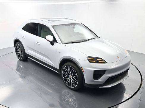 Certified 2024 Porsche Macan 4 Electric image 40