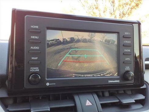 Used 2022 Toyota RAV4 XLE image 27