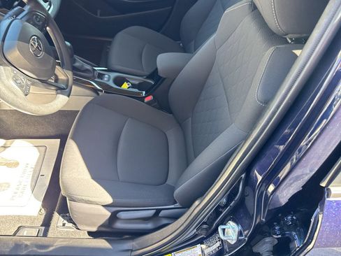 Used 2022 Toyota Corolla LE FWD image 18