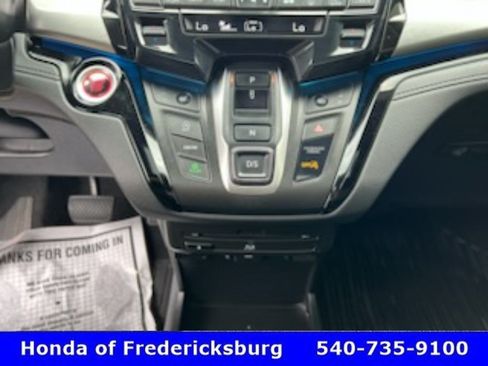 Used 2024 Honda Odyssey Touring image 41