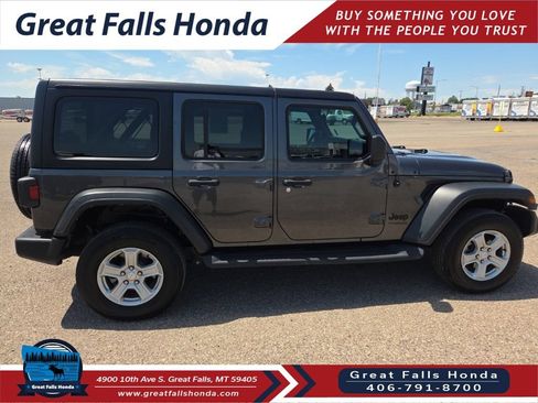 Used 2022 Jeep Wrangler Unlimited Sport AWD/4WD image 8