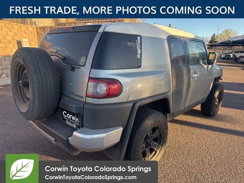 Used 2012 Toyota FJ Cruiser 4WD w/ Convenience Pkg image 8