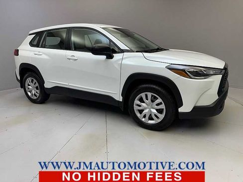 Used 2023 Toyota Corolla Cross L AWD/4WD image 7