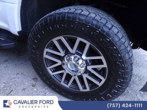 Used 2019 Ford F250 Lariat w/ Lariat Ultimate Package AWD/4WD image 15