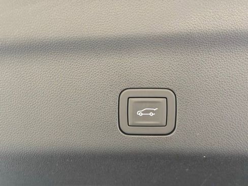 New 2025 Chevrolet Suburban RST w/ RST Capability Package image 6