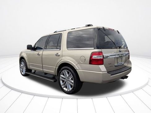 Used 2017 Ford Expedition Platinum RWD image 5