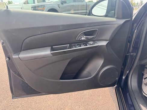 Used 2014 Chevrolet Cruze LT FWD image 10