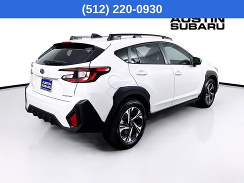 Used 2025 Subaru Crosstrek 2.0i Premium image 8