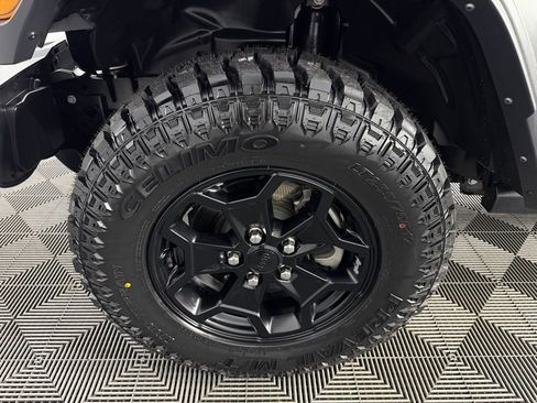 Used 2023 Jeep Wrangler Unlimited image 11