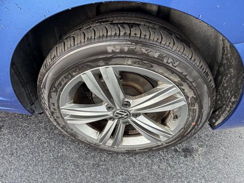 Used 2024 Volkswagen Jetta SE FWD image 23