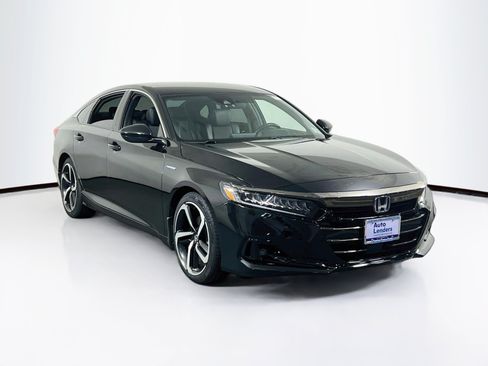 Used 2022 Honda Accord Sport image 3