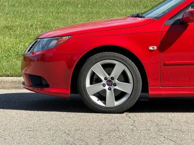 Used 2011 Saab 9-3 Aero FWD image 32